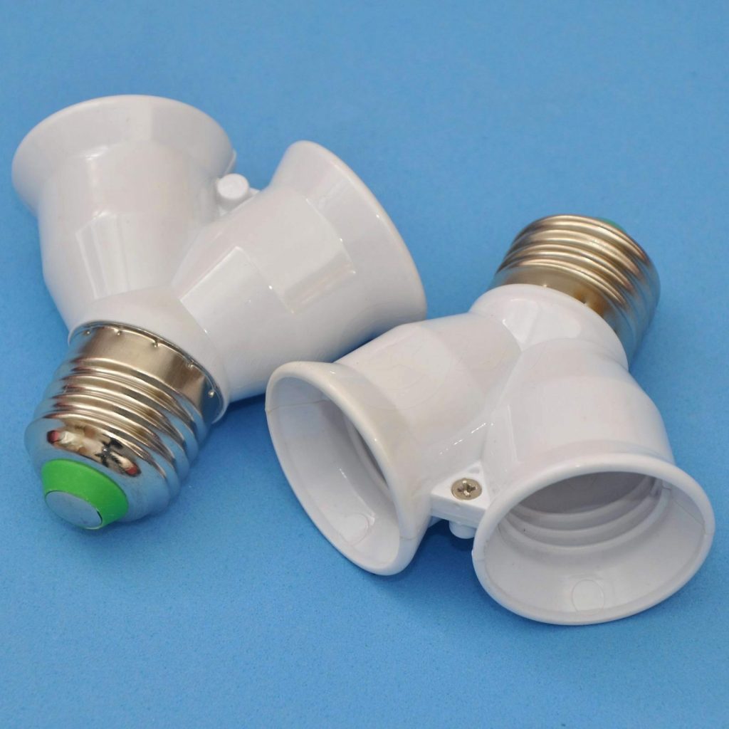 2x 1-zu-2 E27 LED-Lampen-Splitter Schraubhalter Lampensockel-Adapter "Y"-Konverter